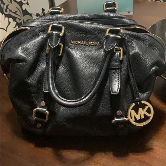Authentic Michael Kors purse - Picture 1 of 5